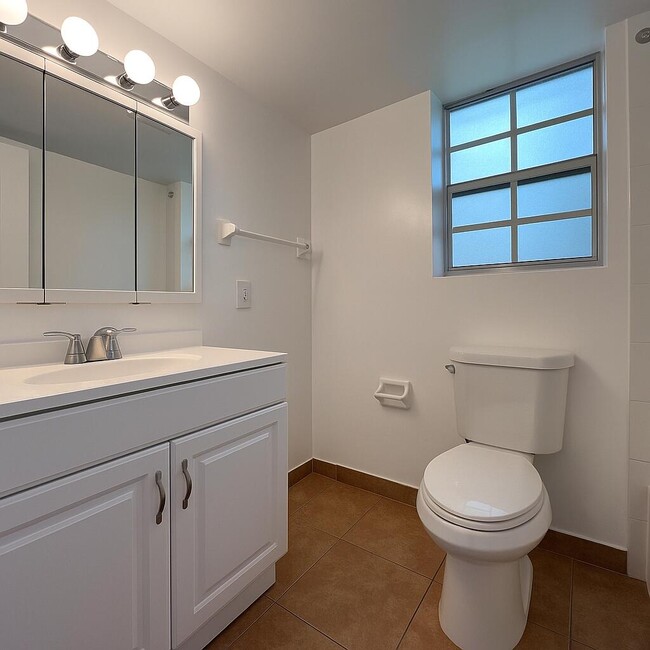Foto del edificio - 3350 NE 16th St