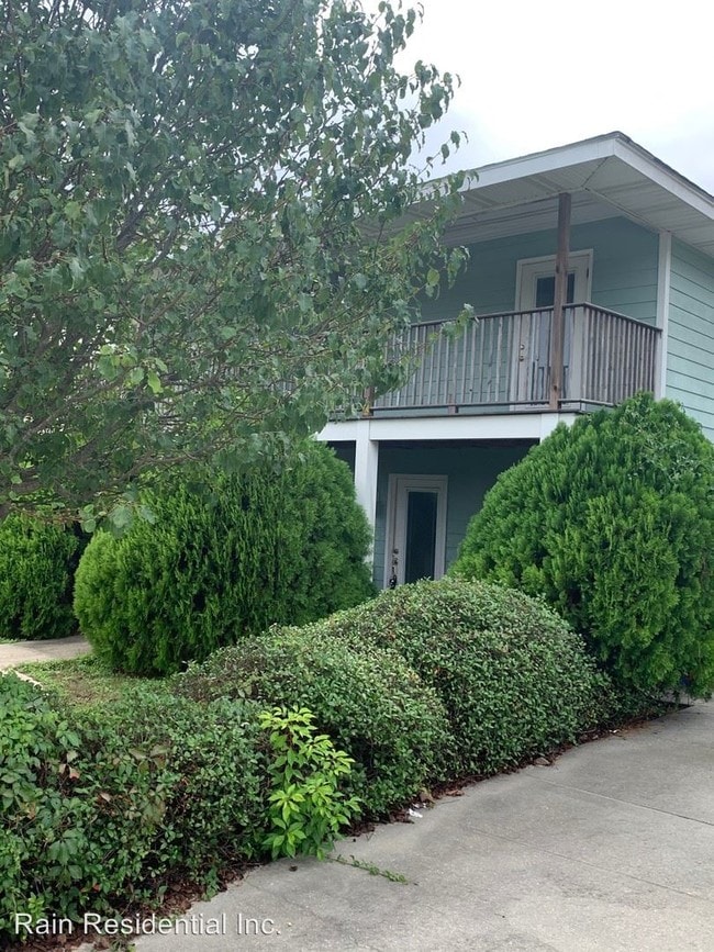Building Photo - 155 Markham Dr