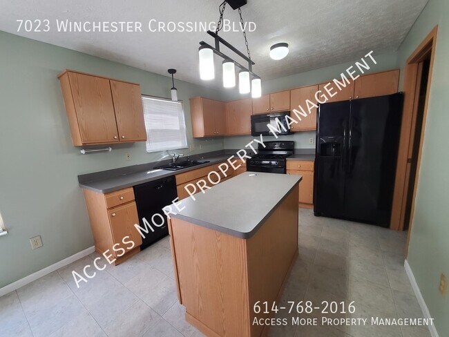 Building Photo - SPACIOUS 2-STORY HOME IN CANAL WINCHESTER!