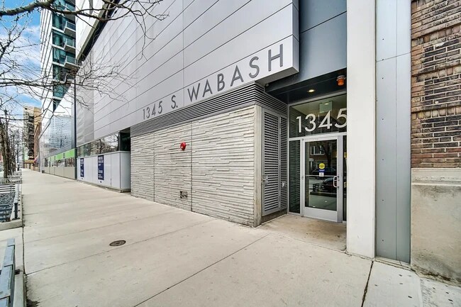 Foto del edificio - 1345 S Wabash Ave