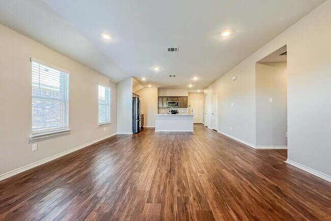 Foto del edificio - 1805 Tulipwood Dr