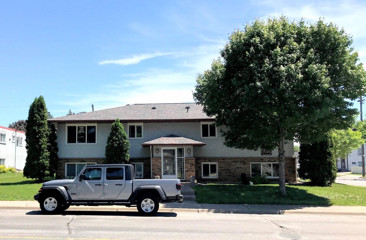 601 Monroe St NE Unit Apt. 3, Minneapolis, MN 55413 Apartments in