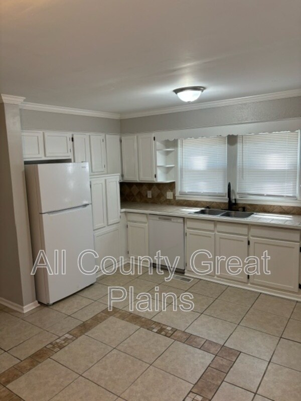 Foto del edificio - 146 S Leonard St