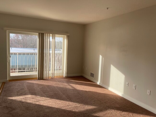 Building Photo - 1600 Church Rd