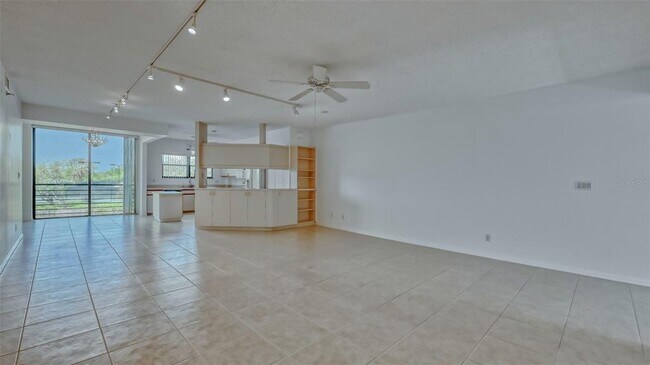 Foto del edificio - 5400 Eagles Point Cir