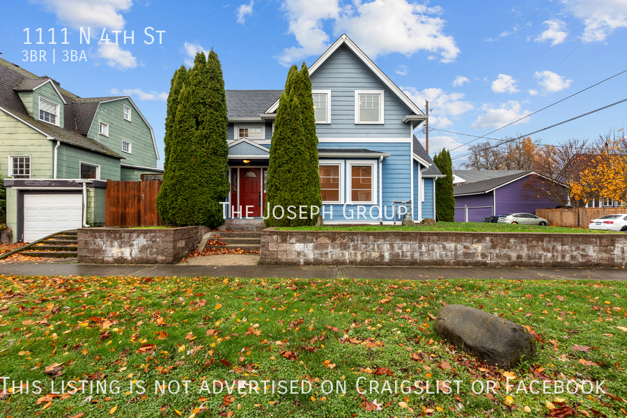 Foto principal - Beautifully updated 3 bed Craftsman in Tacoma