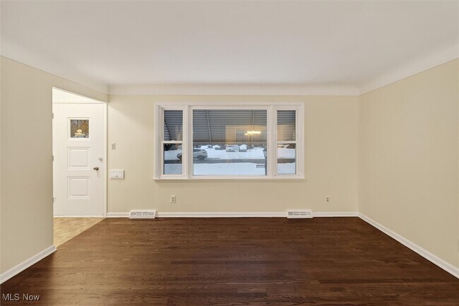 Building Photo - 5969 Marra Dr