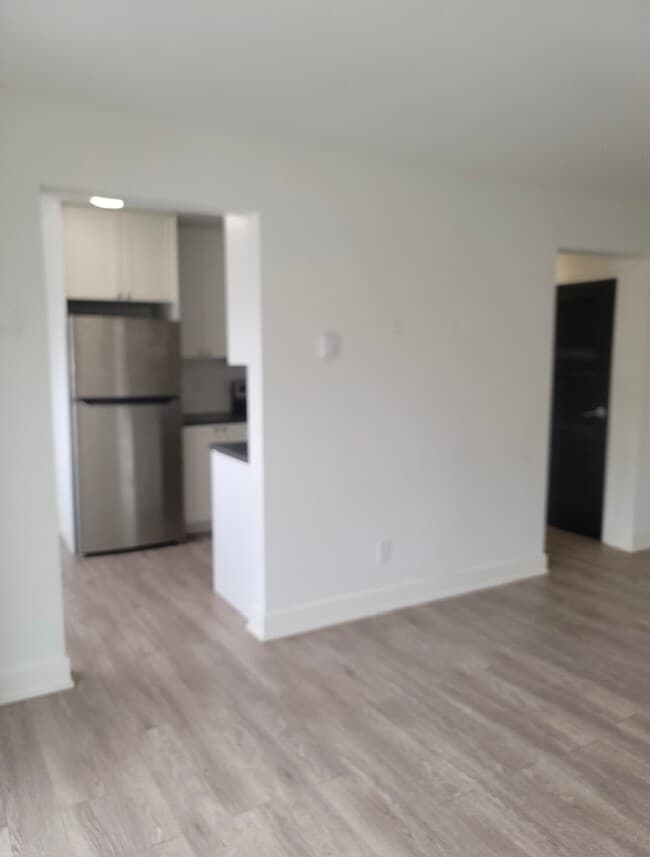 Building Photo - 70 Albert St