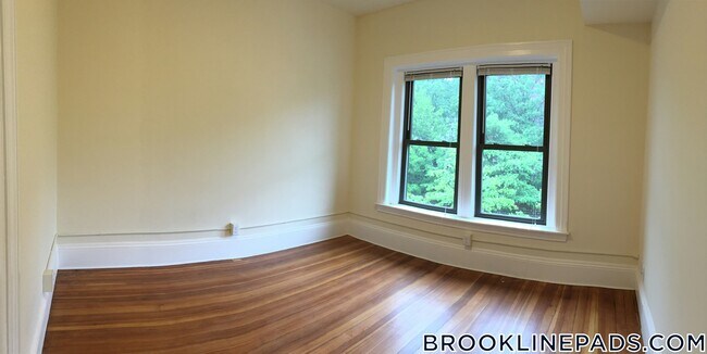 Foto del edificio - 1463 Beacon St
