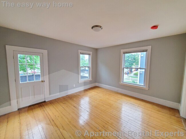 Foto del edificio - 146 Highland Ave