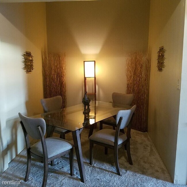 Building Photo - 1 br, 1 bath Condo - 329 Main St