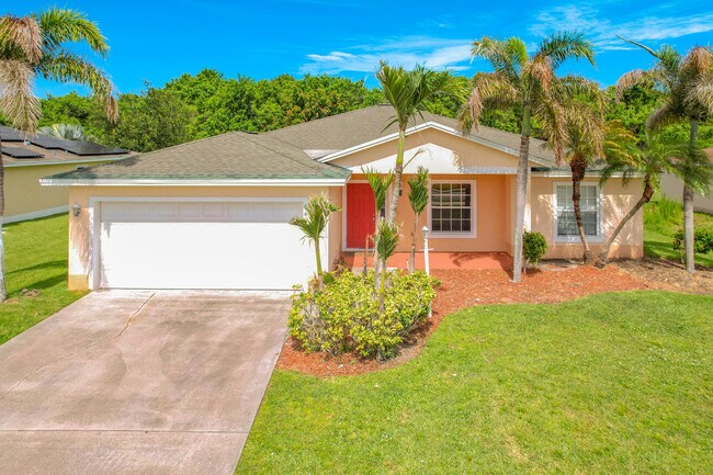 Building Photo - 6416 Las Palmas Way