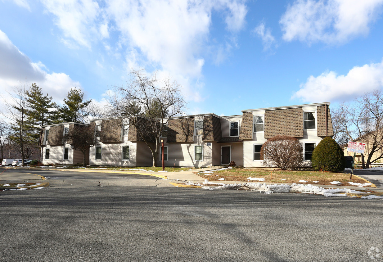 Primary Photo - Hudson Terrace