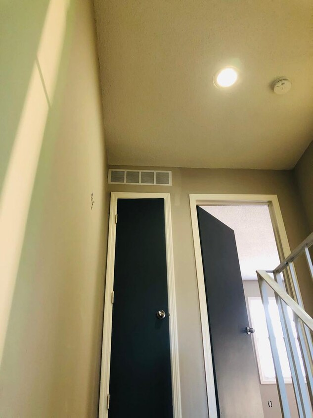 Building Photo - 3766 Cambridge Station Dr