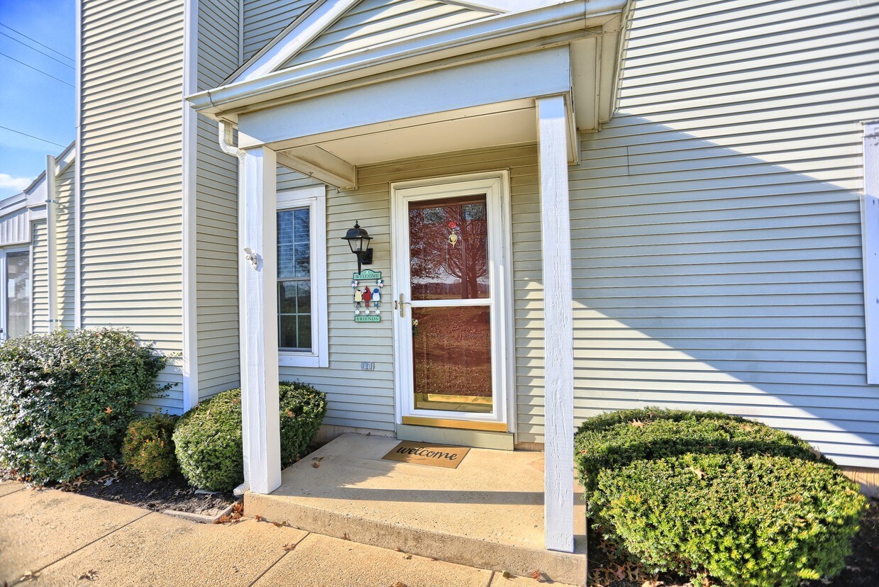 2158 Wexford Rd, Palmyra, PA 17078 Townhome Rentals in Palmyra PA