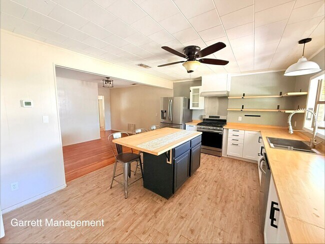 Foto del edificio - 501 N Ridge St