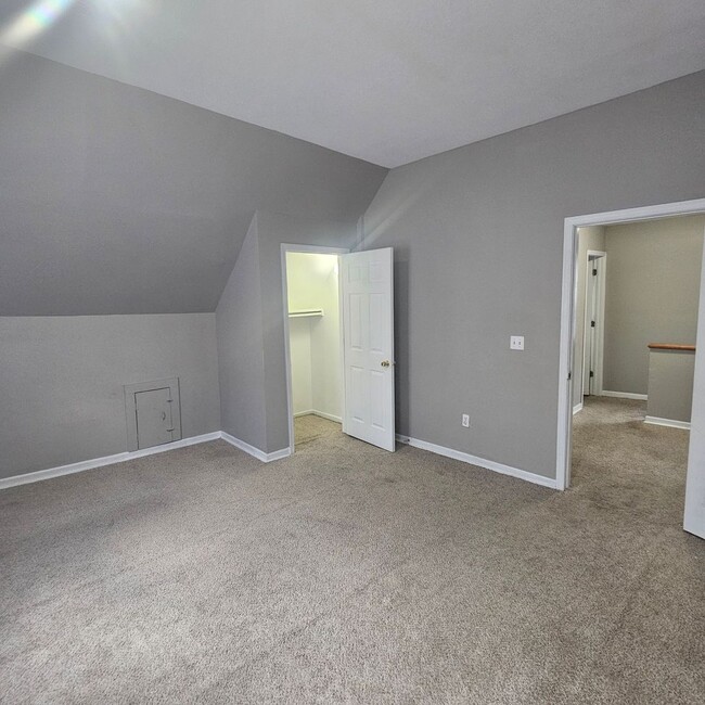 Building Photo - Coming Soon! Charming 3-Bedroom Home in Wa...