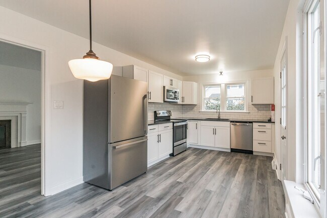 Foto del edificio - 4/ 1.5 Just minutes from Wake Forest Unive...