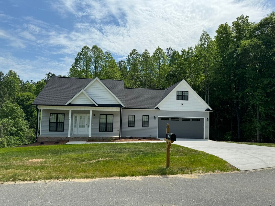 Foto principal - 329 James Harper Trail