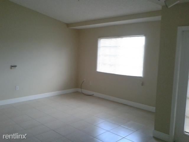 Foto del edificio - 8955 Okeechobee Blvd