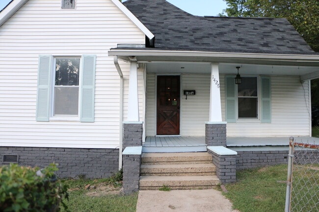 Building Photo - 1426 Harvey St