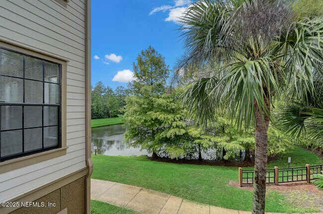 Foto del edificio - 12700 Bartram Park Blvd