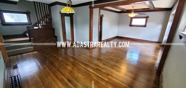 Foto del edificio - Amazing Historic Independence Home-Available NOW!!