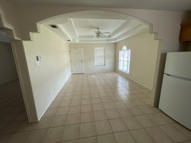 Livingroom - 2023 Agua Fina Ave