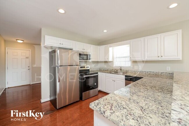 Foto del edificio - 6072 Birkdale Dr