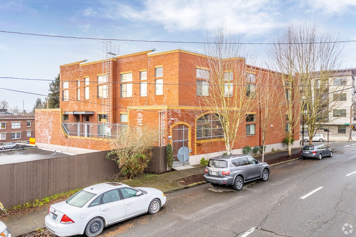 Foto principal - 2006 SE Morrison St