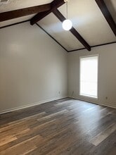 Building Photo - 3021 Zachary