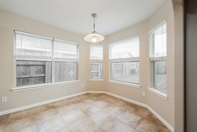 Building Photo - 24030 Rockygate Dr