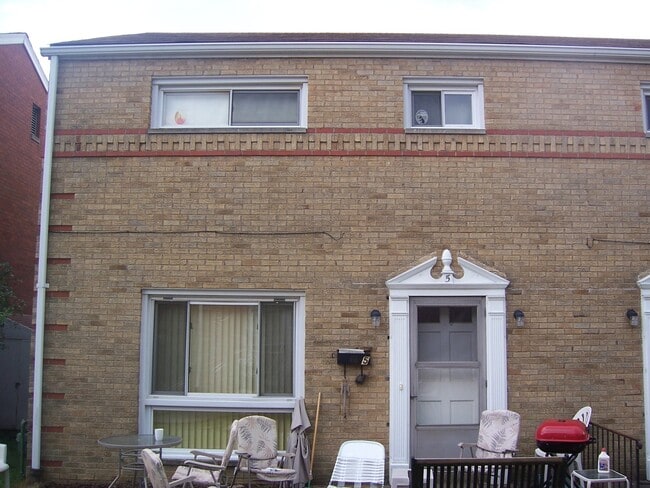 Two story townhouse - Two story townhouse