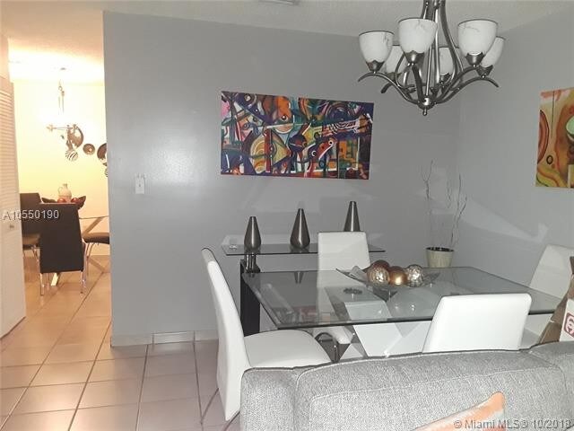 Foto del edificio - 11699 NW 1st Ln