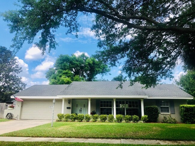 WINTER PARK POOL HOME WITH WINTER PARK SCHOOLS! (Orange County Winter Park Schools) - WINTER PARK POOL HOME WITH WINTER PARK SCHOOLS! (Orange County Winter Park Schools)
