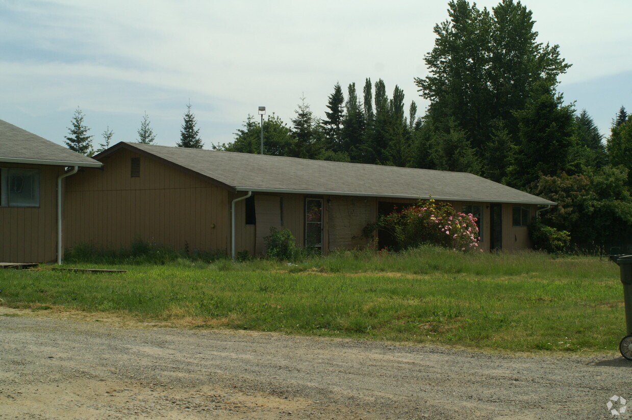 Building Photo - 800 Devoe St SE