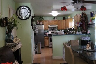 Building Photo - 165 Caywood Ct