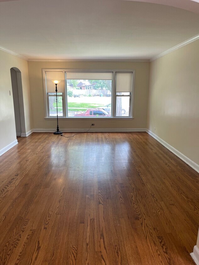 Foto principal - 10536 S Claremont Ave