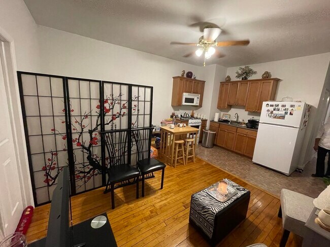 Foto del edificio - 1273 Paterson Plank Rd
