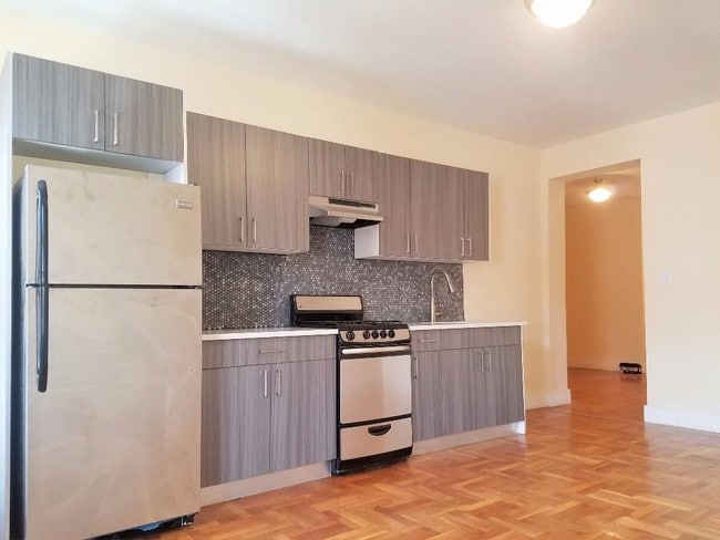 Building Photo - 750 Lefferts Ave