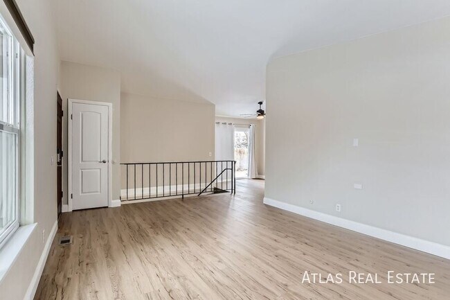 Foto del edificio - 3696 S Jasper St