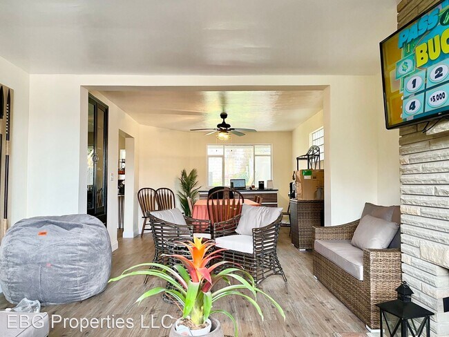 Foto del edificio - 4 br, 2.5 bath House - 124 Noble Ave