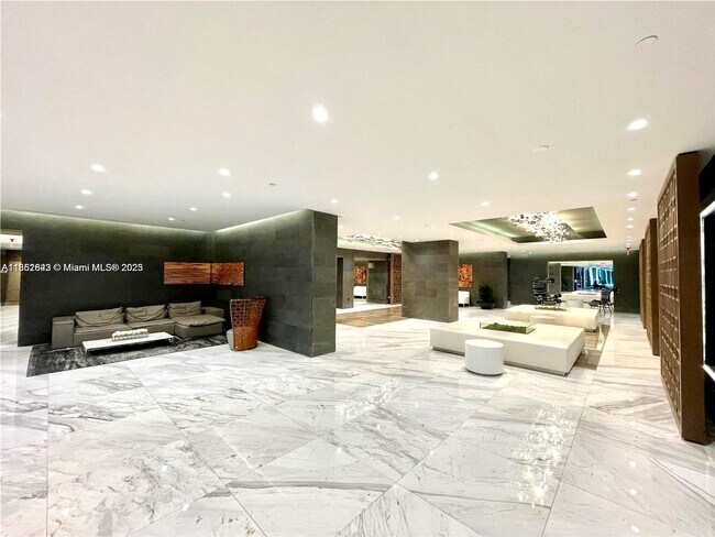 Foto del edificio - 400 Sunny Isles Blvd