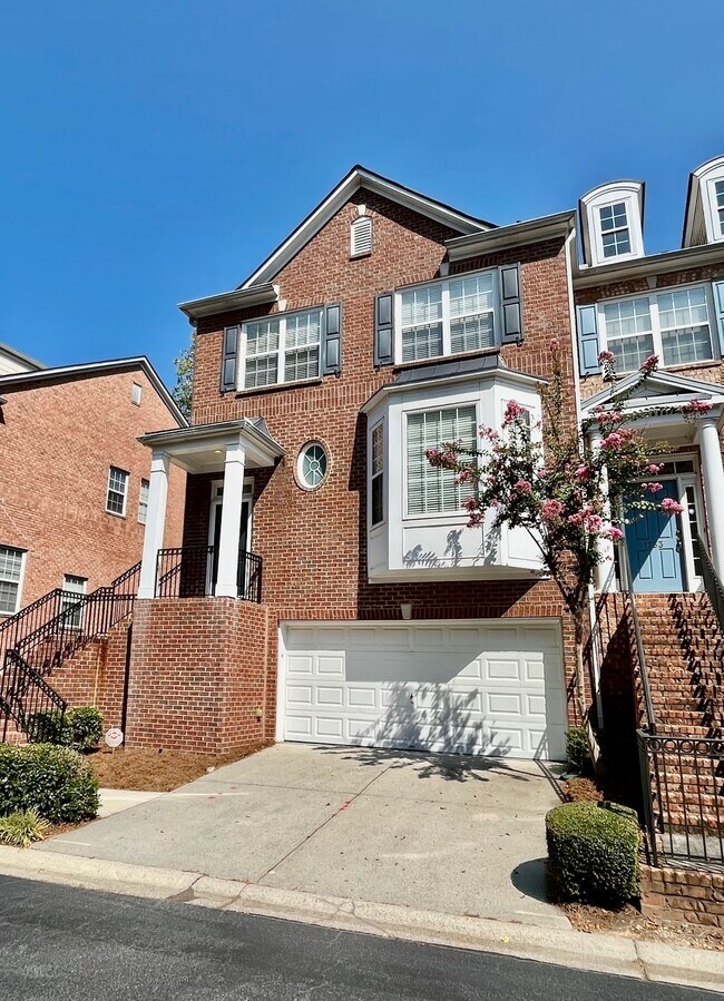 Building Photo - 1751 Highlands View Dr