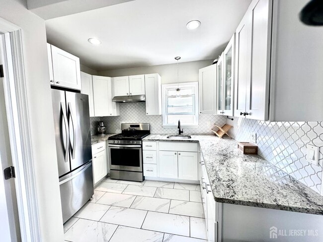 Foto del edificio - 139 Sylvan Ave