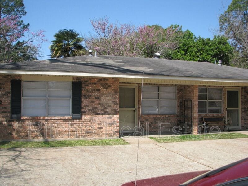 Primary Photo - 1625 Texas Ave