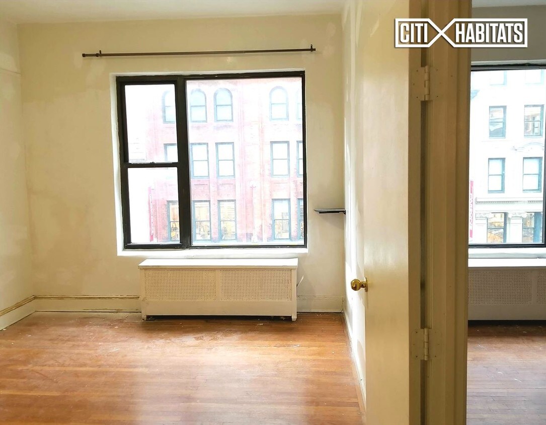 Primary Photo - 57 5th Ave