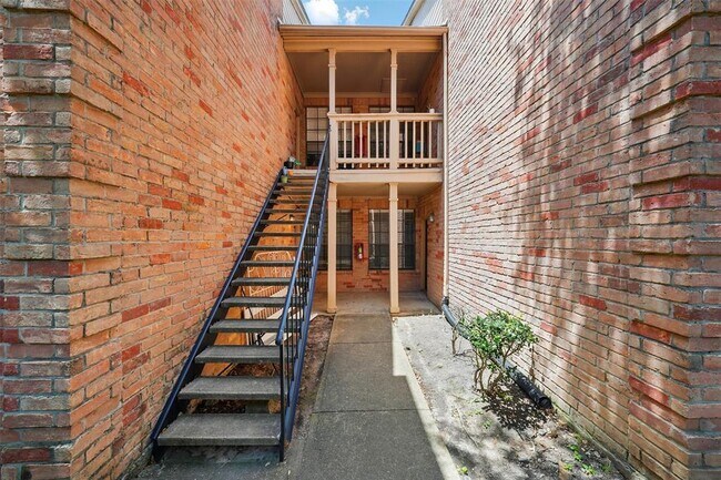 Foto del edificio - 2255 Braeswood Park Dr