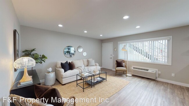 Building Photo - 786 Basswood Ave