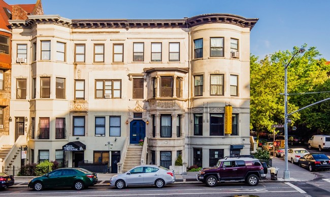 Building Photo - 735 St Nicholas Ave